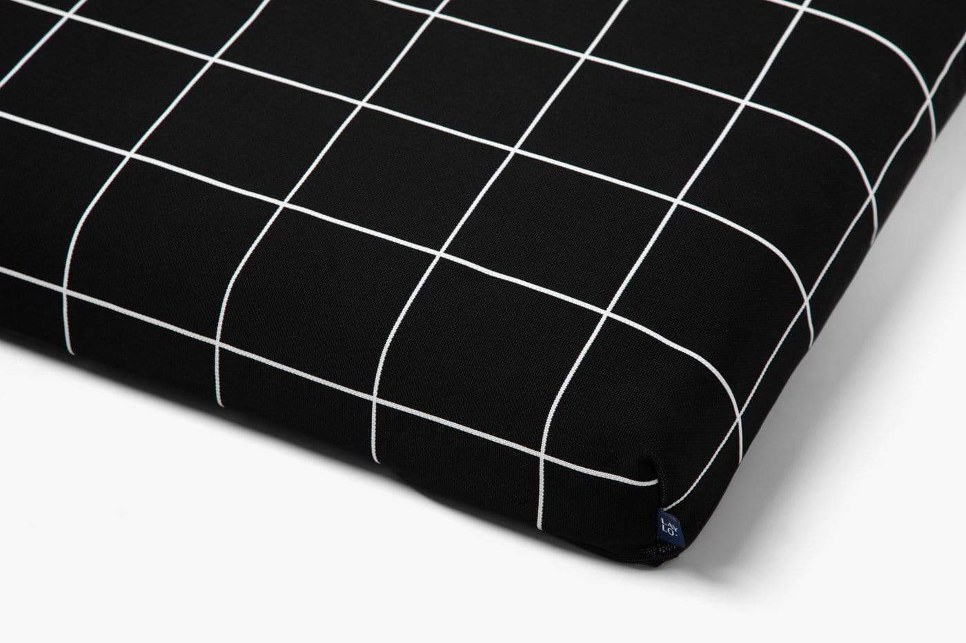 Black and white plaid dog cheap bed